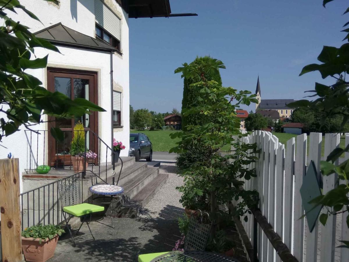 Ferienwohnungen Sonja Bernau am Chiemsee Exteriör bild