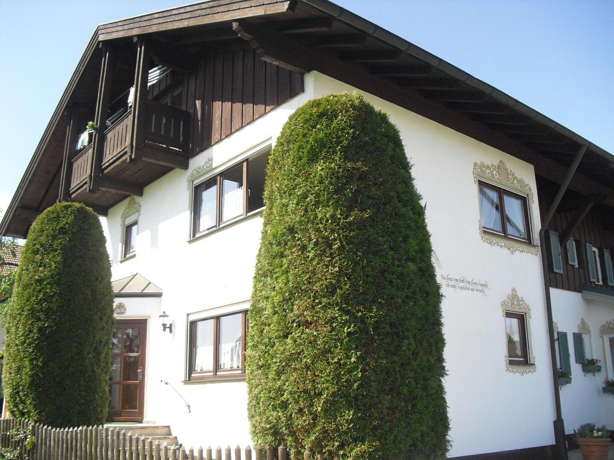 Ferienwohnungen Sonja Bernau am Chiemsee Exteriör bild